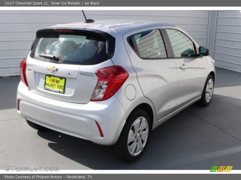Silver Ice Metallic / Jet Black 2017 Chevrolet Spark LS