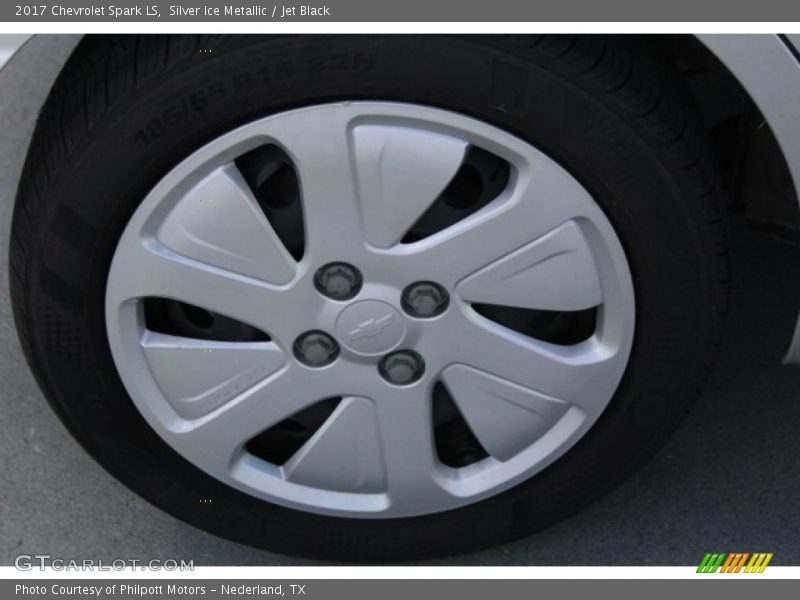 Silver Ice Metallic / Jet Black 2017 Chevrolet Spark LS