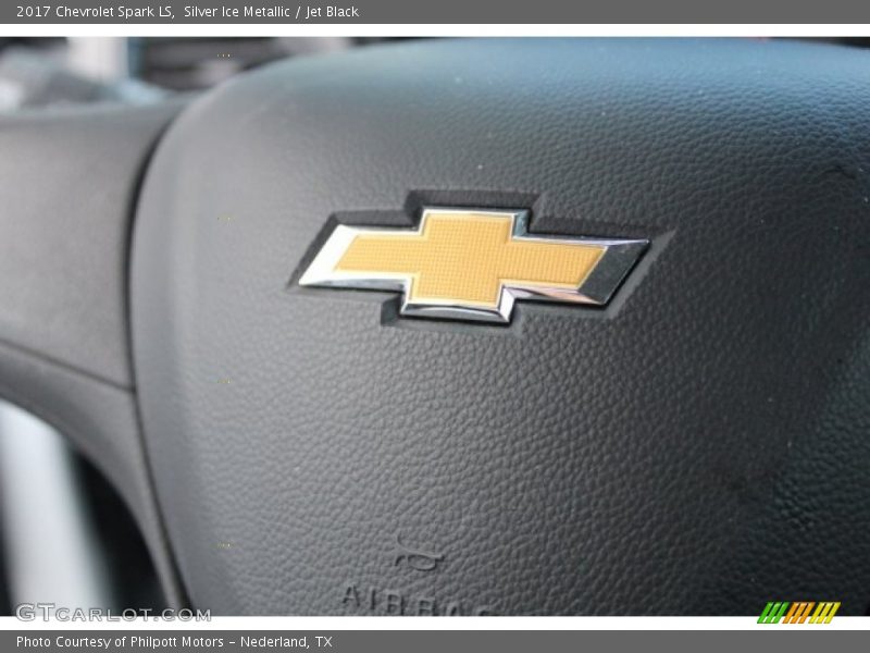 Silver Ice Metallic / Jet Black 2017 Chevrolet Spark LS