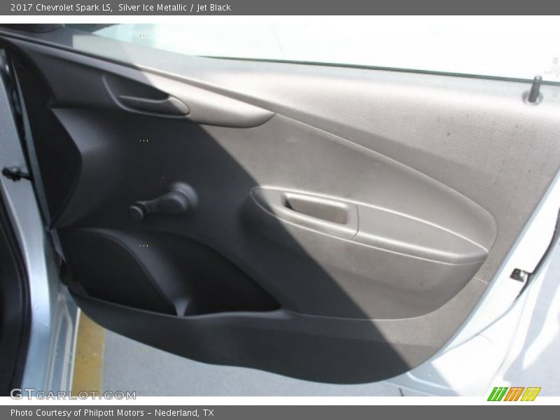 Silver Ice Metallic / Jet Black 2017 Chevrolet Spark LS