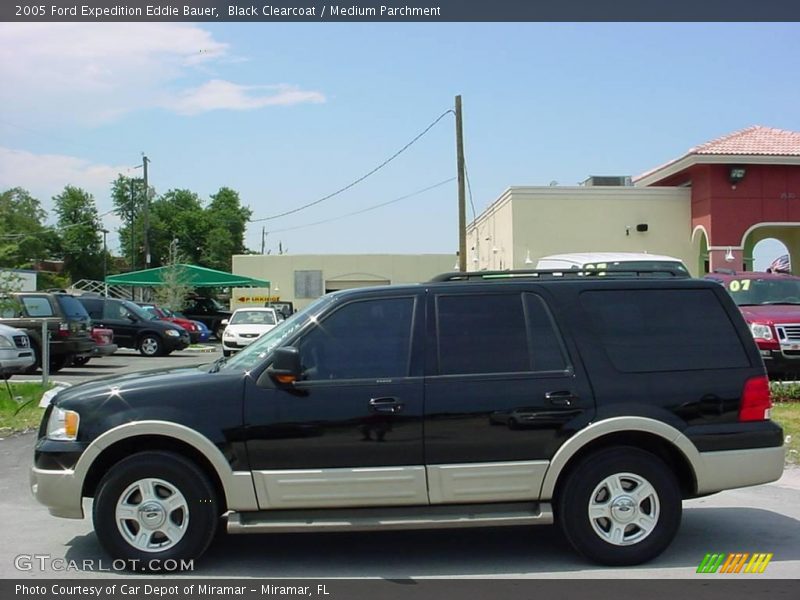 Black Clearcoat / Medium Parchment 2005 Ford Expedition Eddie Bauer