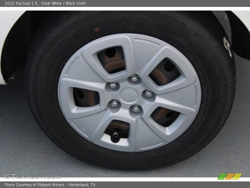 Clear White / Black Cloth 2013 Kia Soul 1.6