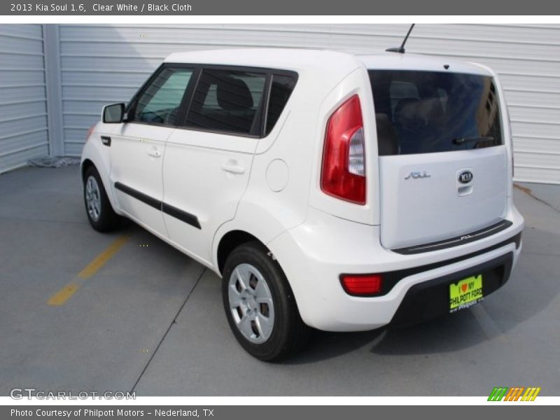 Clear White / Black Cloth 2013 Kia Soul 1.6