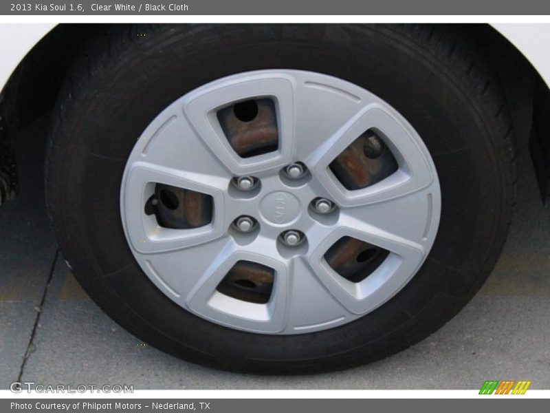 Clear White / Black Cloth 2013 Kia Soul 1.6