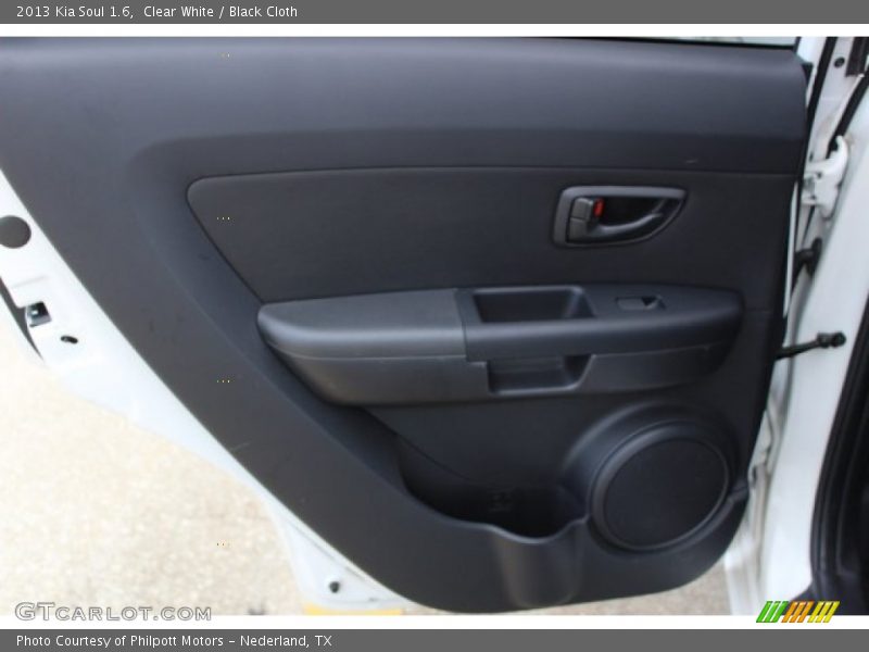 Clear White / Black Cloth 2013 Kia Soul 1.6