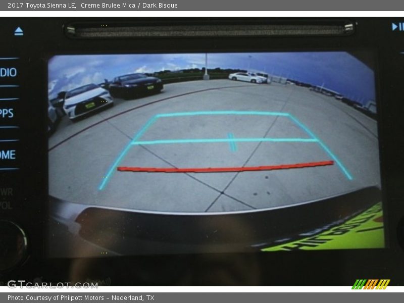 Creme Brulee Mica / Dark Bisque 2017 Toyota Sienna LE