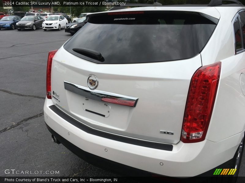 Platinum Ice Tricoat / Ebony/Ebony 2014 Cadillac SRX Luxury AWD