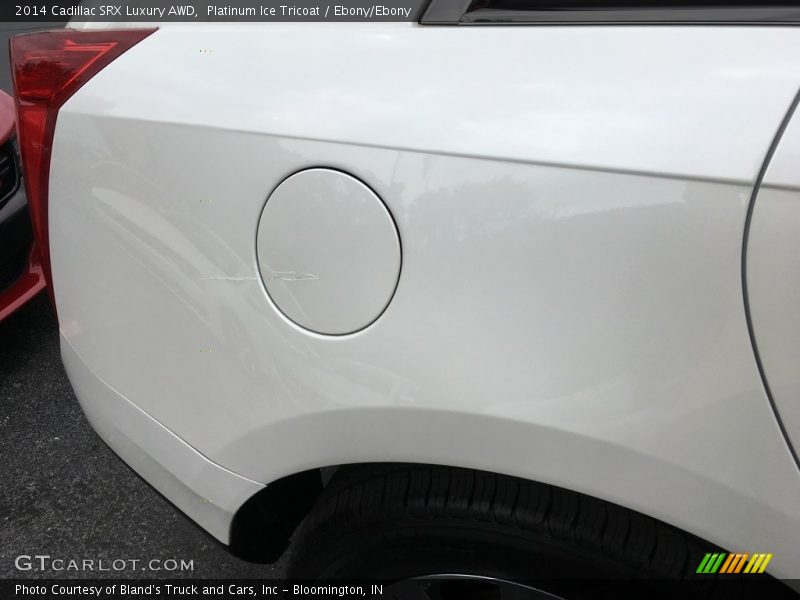 Platinum Ice Tricoat / Ebony/Ebony 2014 Cadillac SRX Luxury AWD