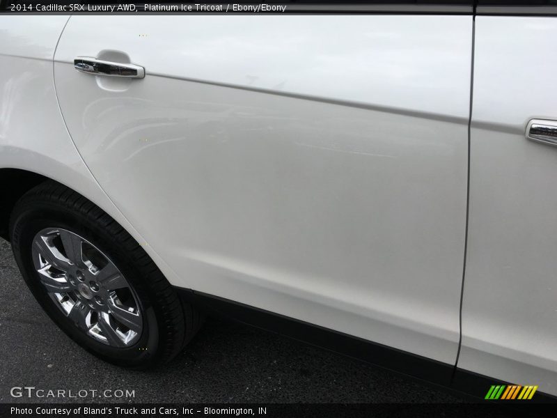 Platinum Ice Tricoat / Ebony/Ebony 2014 Cadillac SRX Luxury AWD