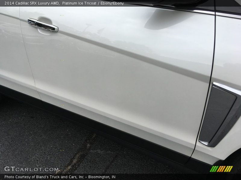 Platinum Ice Tricoat / Ebony/Ebony 2014 Cadillac SRX Luxury AWD
