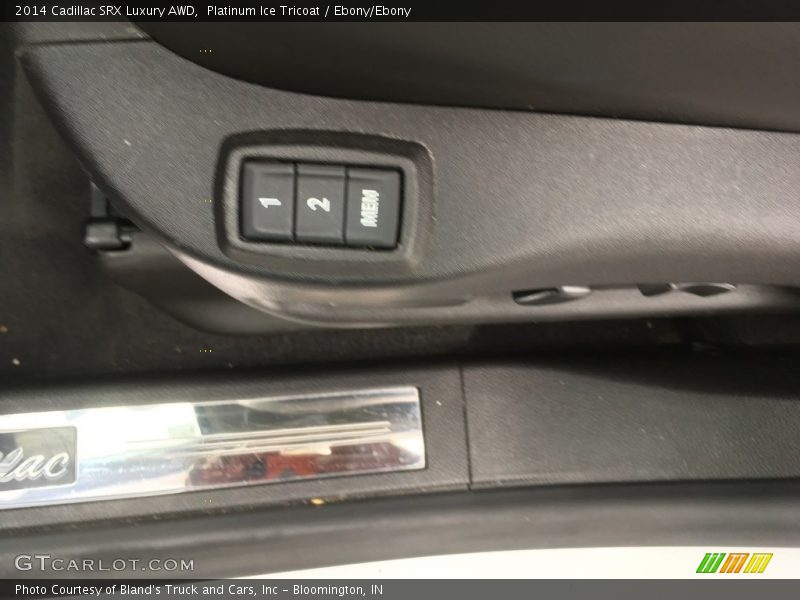 Platinum Ice Tricoat / Ebony/Ebony 2014 Cadillac SRX Luxury AWD
