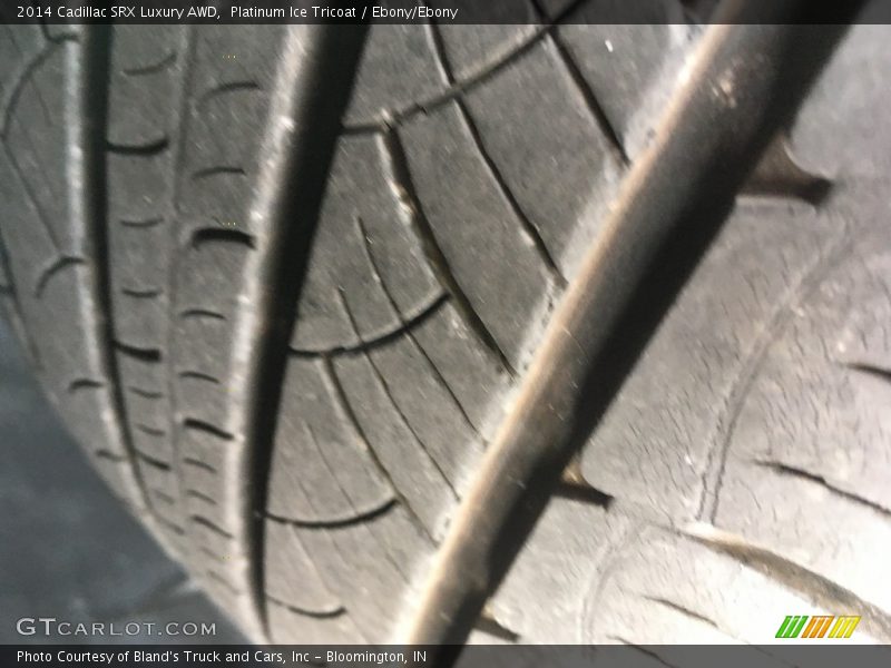 Platinum Ice Tricoat / Ebony/Ebony 2014 Cadillac SRX Luxury AWD