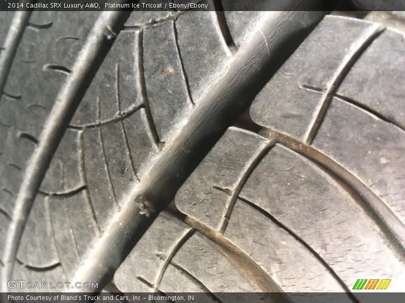 Platinum Ice Tricoat / Ebony/Ebony 2014 Cadillac SRX Luxury AWD