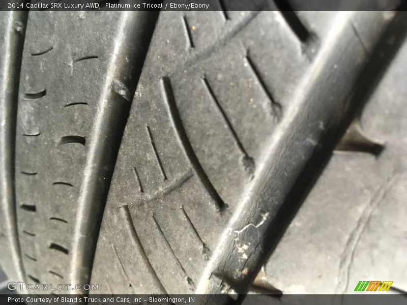 Platinum Ice Tricoat / Ebony/Ebony 2014 Cadillac SRX Luxury AWD