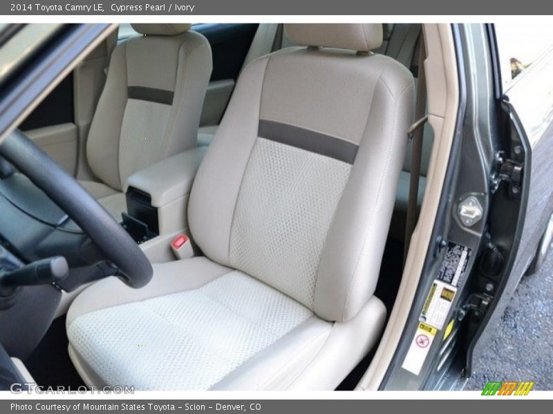 Cypress Pearl / Ivory 2014 Toyota Camry LE