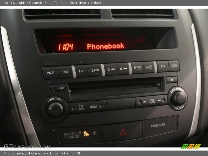 Quick Silver Metallic / Black 2013 Mitsubishi Outlander Sport ES