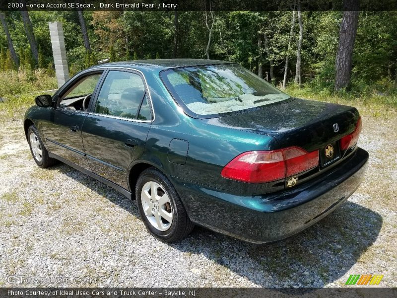 Dark Emerald Pearl / Ivory 2000 Honda Accord SE Sedan