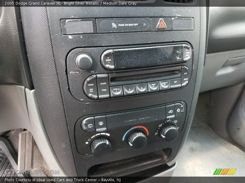 Bright Silver Metallic / Medium Slate Gray 2005 Dodge Grand Caravan SE