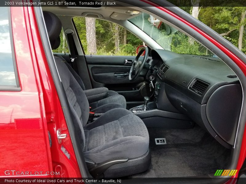 Tornado Red / Black 2003 Volkswagen Jetta GLS 1.8T Sedan