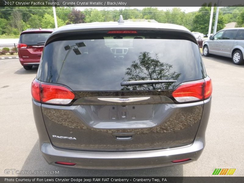 Granite Crystal Metallic / Black/Alloy 2017 Chrysler Pacifica Touring
