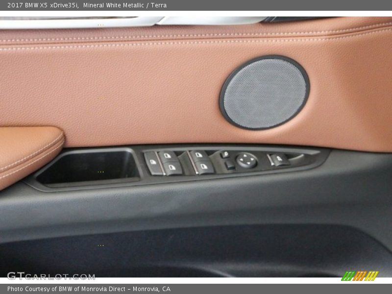 Mineral White Metallic / Terra 2017 BMW X5 xDrive35i