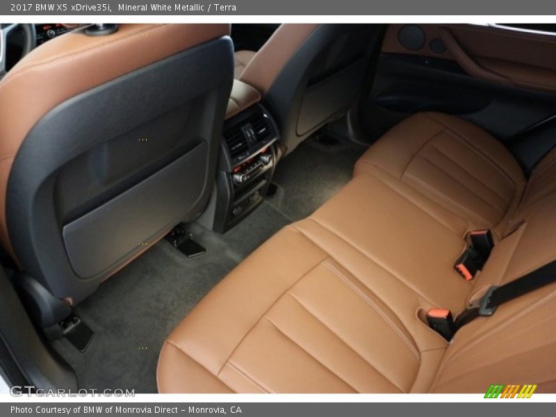 Mineral White Metallic / Terra 2017 BMW X5 xDrive35i
