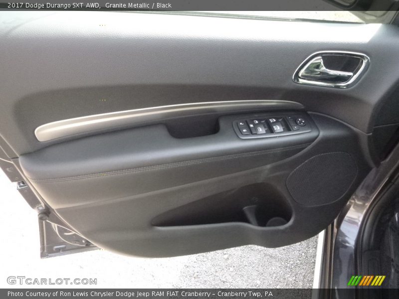 Granite Metallic / Black 2017 Dodge Durango SXT AWD