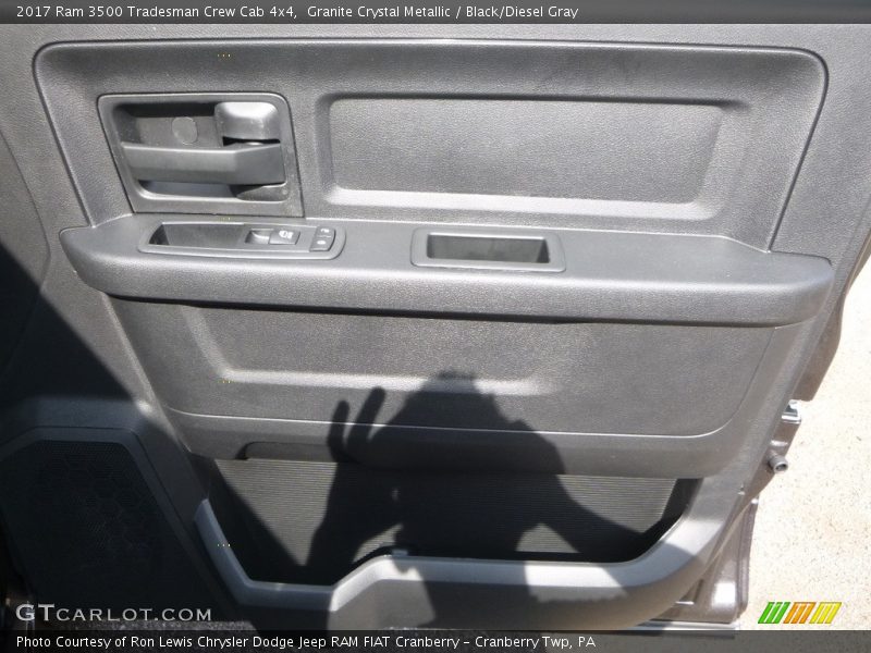 Granite Crystal Metallic / Black/Diesel Gray 2017 Ram 3500 Tradesman Crew Cab 4x4