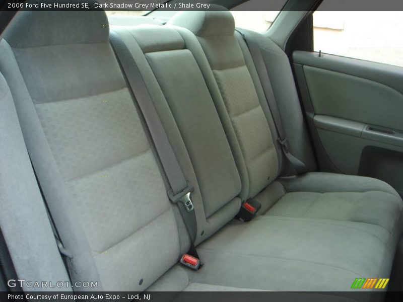 Dark Shadow Grey Metallic / Shale Grey 2006 Ford Five Hundred SE