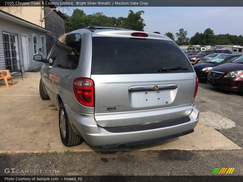 Bright Silver Metallic / Medium Slate Gray 2005 Chrysler Town & Country Limited