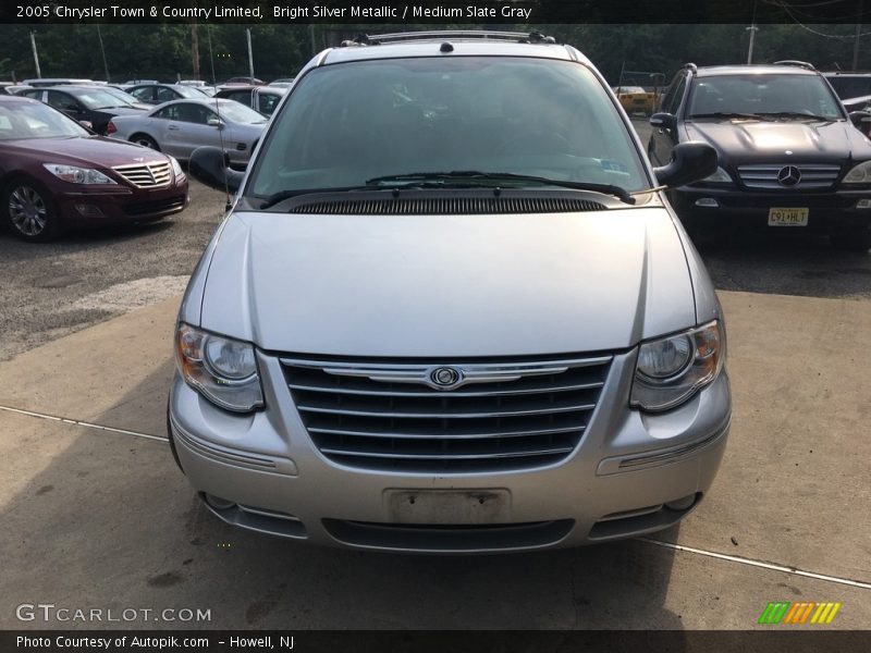 Bright Silver Metallic / Medium Slate Gray 2005 Chrysler Town & Country Limited