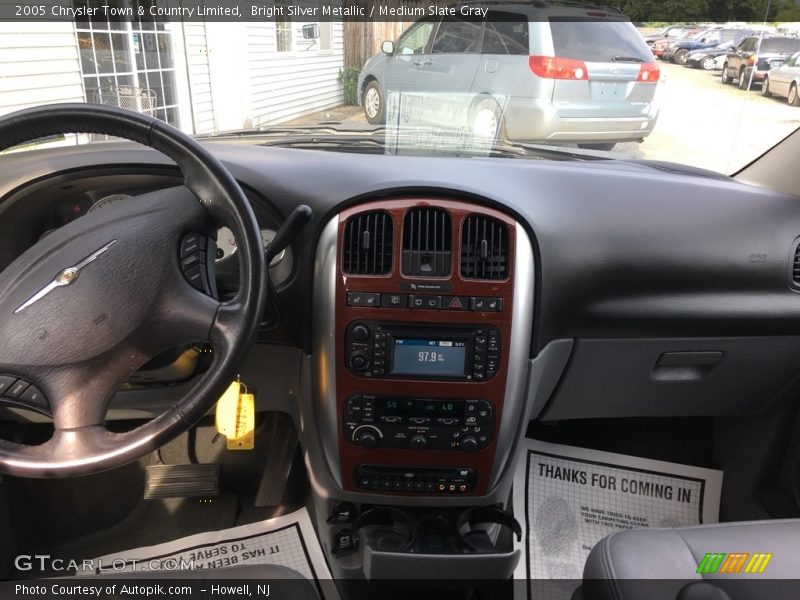 Bright Silver Metallic / Medium Slate Gray 2005 Chrysler Town & Country Limited