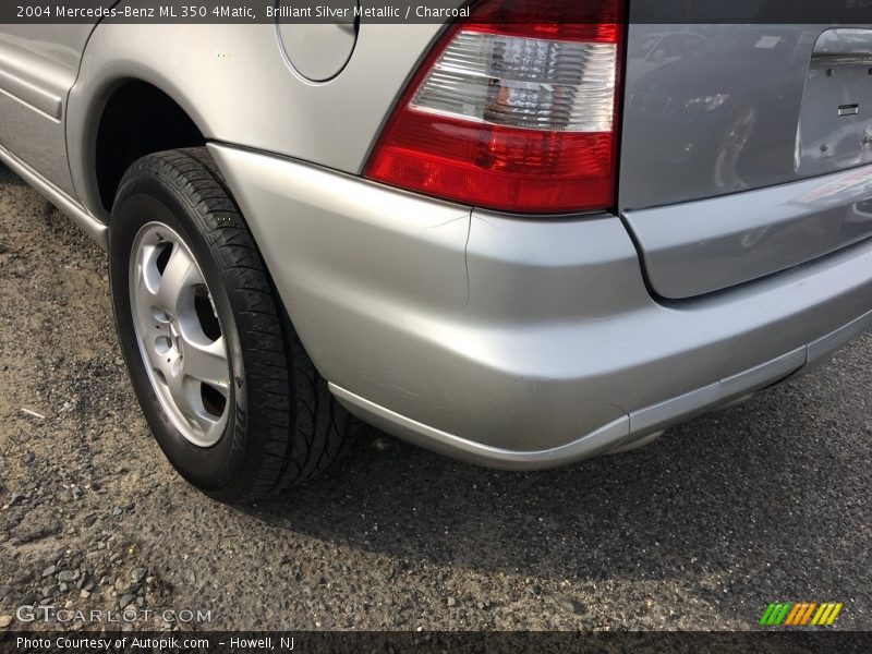 Brilliant Silver Metallic / Charcoal 2004 Mercedes-Benz ML 350 4Matic