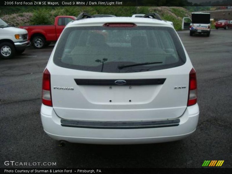 Cloud 9 White / Dark Flint/Light Flint 2006 Ford Focus ZXW SE Wagon