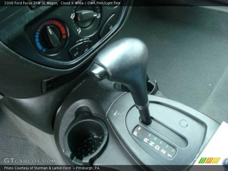 Cloud 9 White / Dark Flint/Light Flint 2006 Ford Focus ZXW SE Wagon