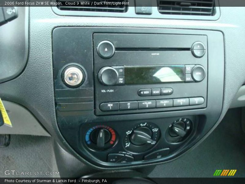 Cloud 9 White / Dark Flint/Light Flint 2006 Ford Focus ZXW SE Wagon