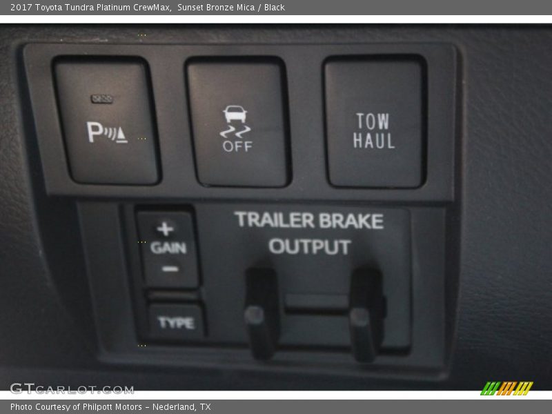 Sunset Bronze Mica / Black 2017 Toyota Tundra Platinum CrewMax
