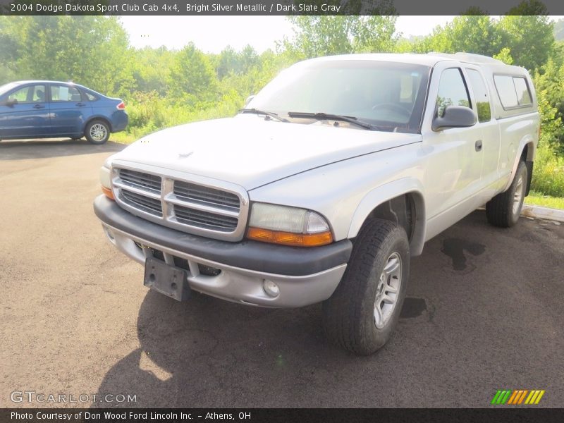 Bright Silver Metallic / Dark Slate Gray 2004 Dodge Dakota Sport Club Cab 4x4