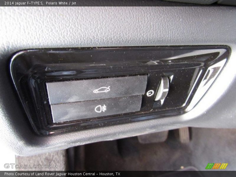 Polaris White / Jet 2014 Jaguar F-TYPE S