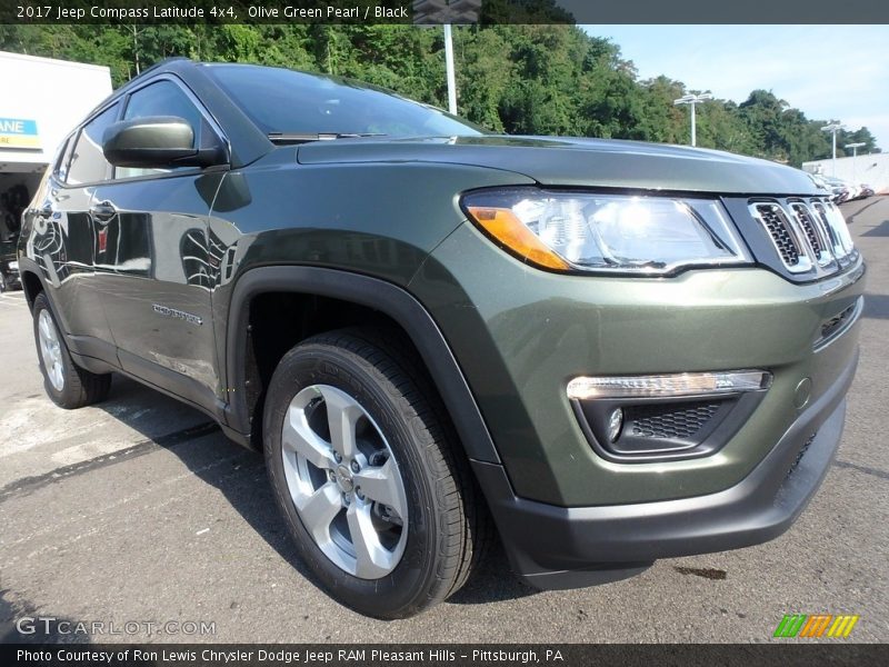 Olive Green Pearl / Black 2017 Jeep Compass Latitude 4x4