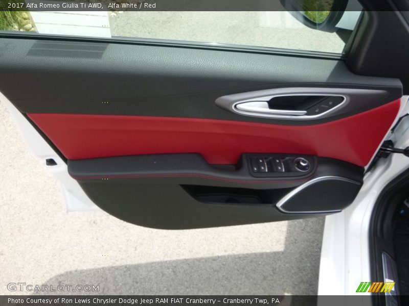 Alfa White / Red 2017 Alfa Romeo Giulia Ti AWD