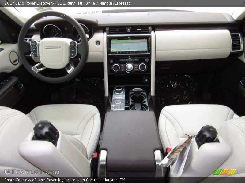 Dashboard of 2017 Discovery HSE Luxury