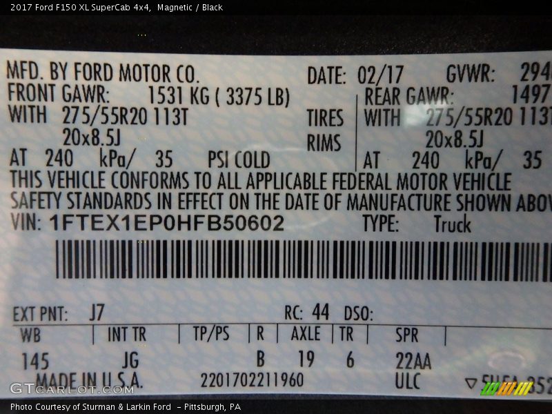 Magnetic / Black 2017 Ford F150 XL SuperCab 4x4