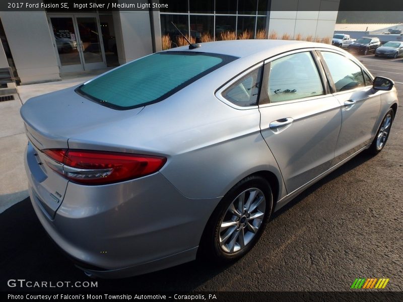 Ingot Silver / Medium Light Stone 2017 Ford Fusion SE