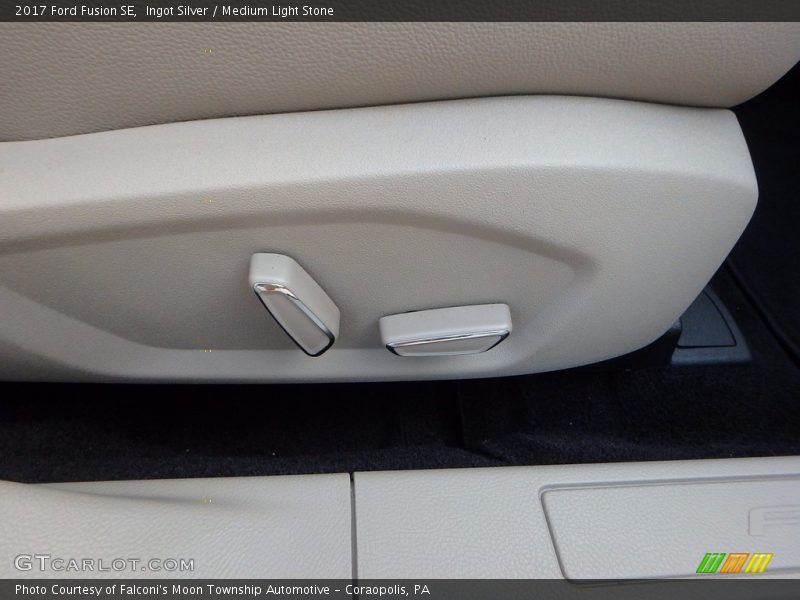 Ingot Silver / Medium Light Stone 2017 Ford Fusion SE
