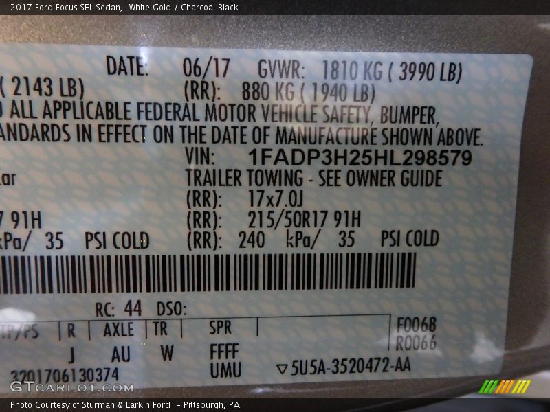 White Gold / Charcoal Black 2017 Ford Focus SEL Sedan