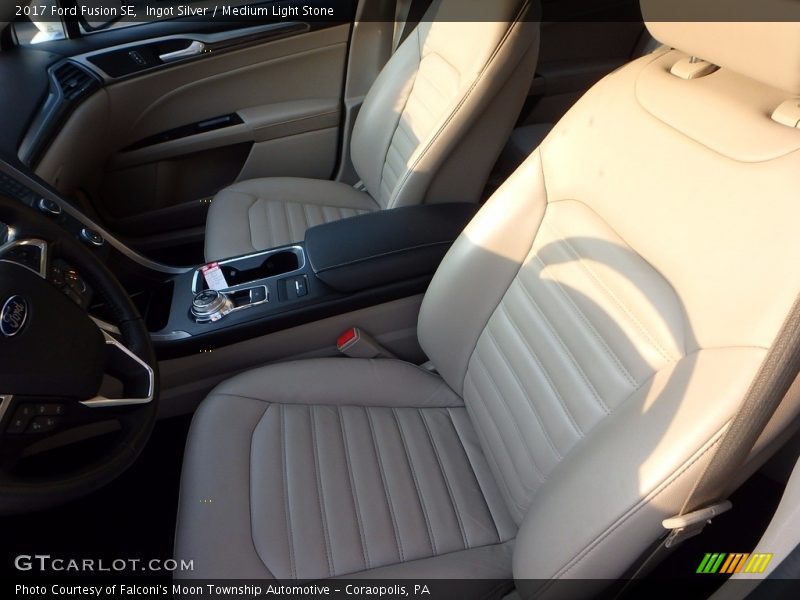 Ingot Silver / Medium Light Stone 2017 Ford Fusion SE