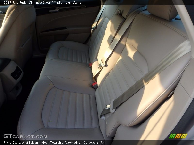 Ingot Silver / Medium Light Stone 2017 Ford Fusion SE