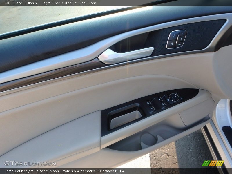 Ingot Silver / Medium Light Stone 2017 Ford Fusion SE