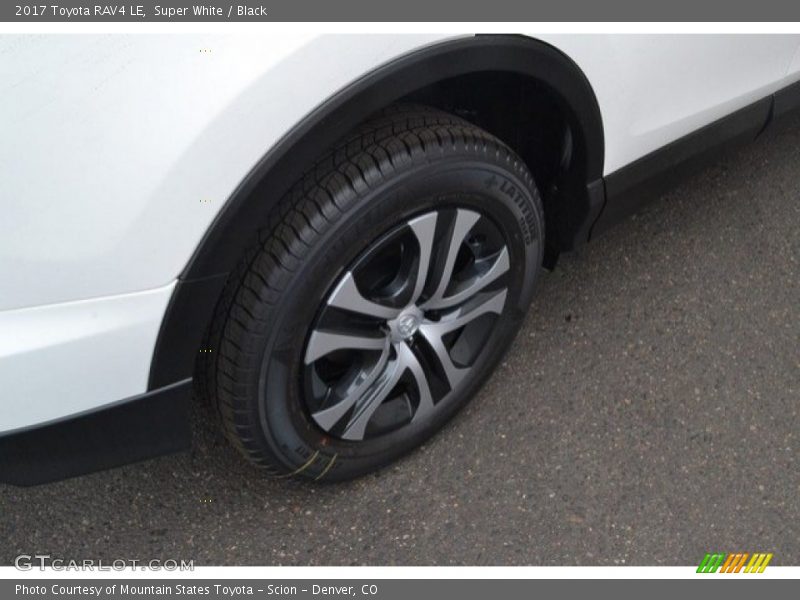 Super White / Black 2017 Toyota RAV4 LE